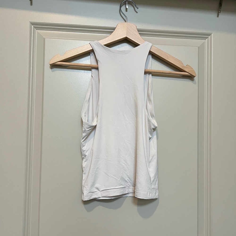 Wilfred Fitted Tank Top - Picture 2 of 4